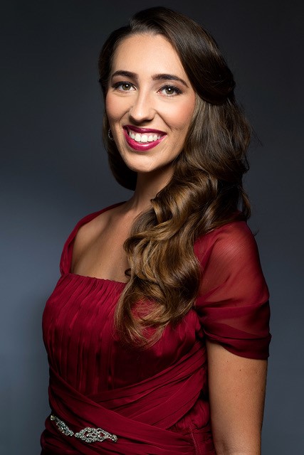 headshot of sarah prestwidge