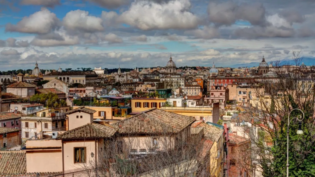 Image: Northern part of Trastevere in Rione XIII, Trastevere, Rome. Seen from Via Garibaldi below the monastery San Pietro in Montorio. Credit: Joadl