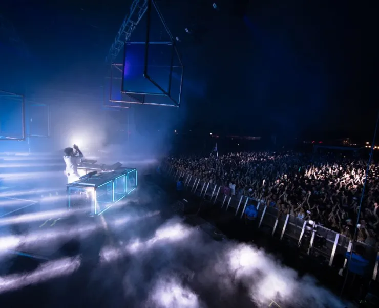 Flume by Julian Bajsel